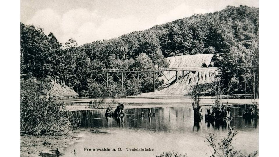 Teufelsbrücke am Teufelssee historisch